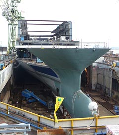 Kyokuyo's car carrier under construction