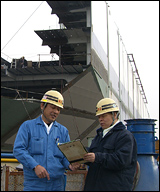 Saeki (right) together with Yamada (left) 