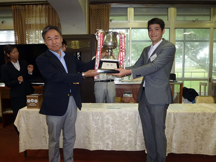 優勝・山口様〜第53回旭洋オープンゴルフ大会