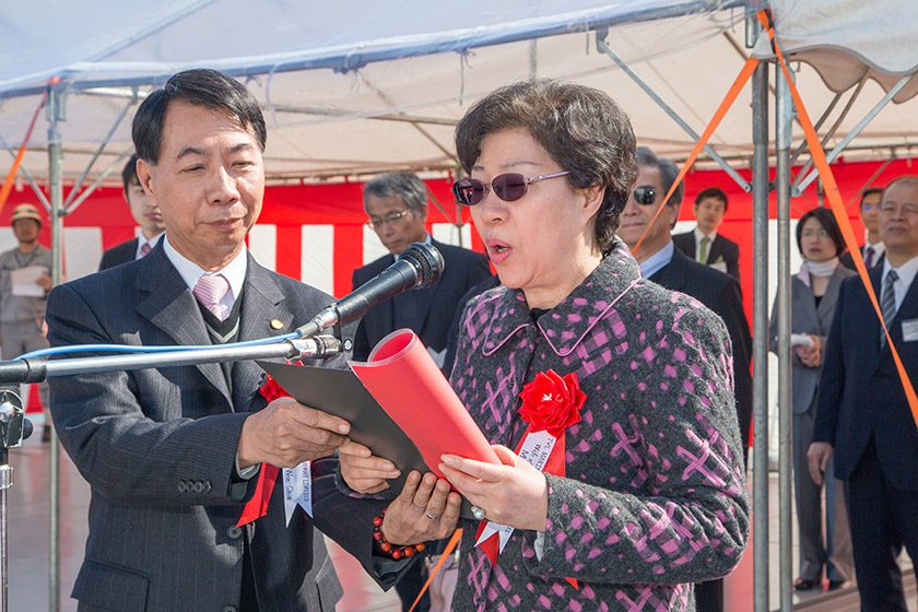 Mrs Lee Kuei-Chu, sponsor and her husband Mr. Luan Wen-Chin - Sunny Camellia Naming & Delivery Ceremonies