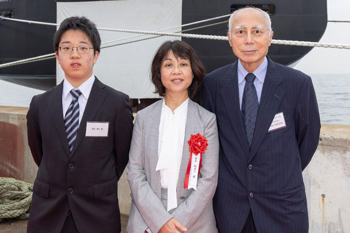 Container Carrier SUNNY IVY Naming & Delivery - Guests from the Shipowner