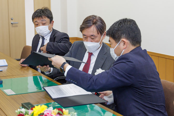 Container Carrier A GORYU Naming & Delivery Ceremonies