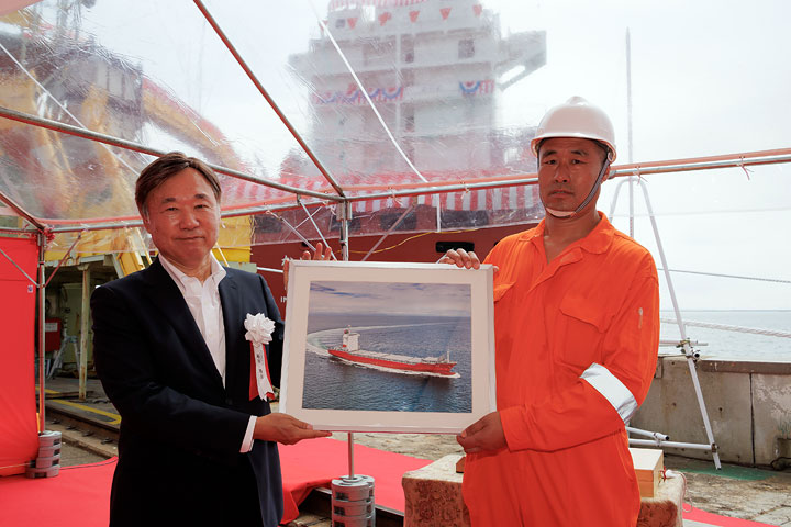 Container Carrier KAIFU Naming & Delivery Ceremonies