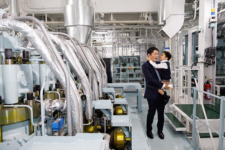 11,000m3型ガス運搬船 GAS YIELD 命名引渡 - Kyokuyo Shipyard